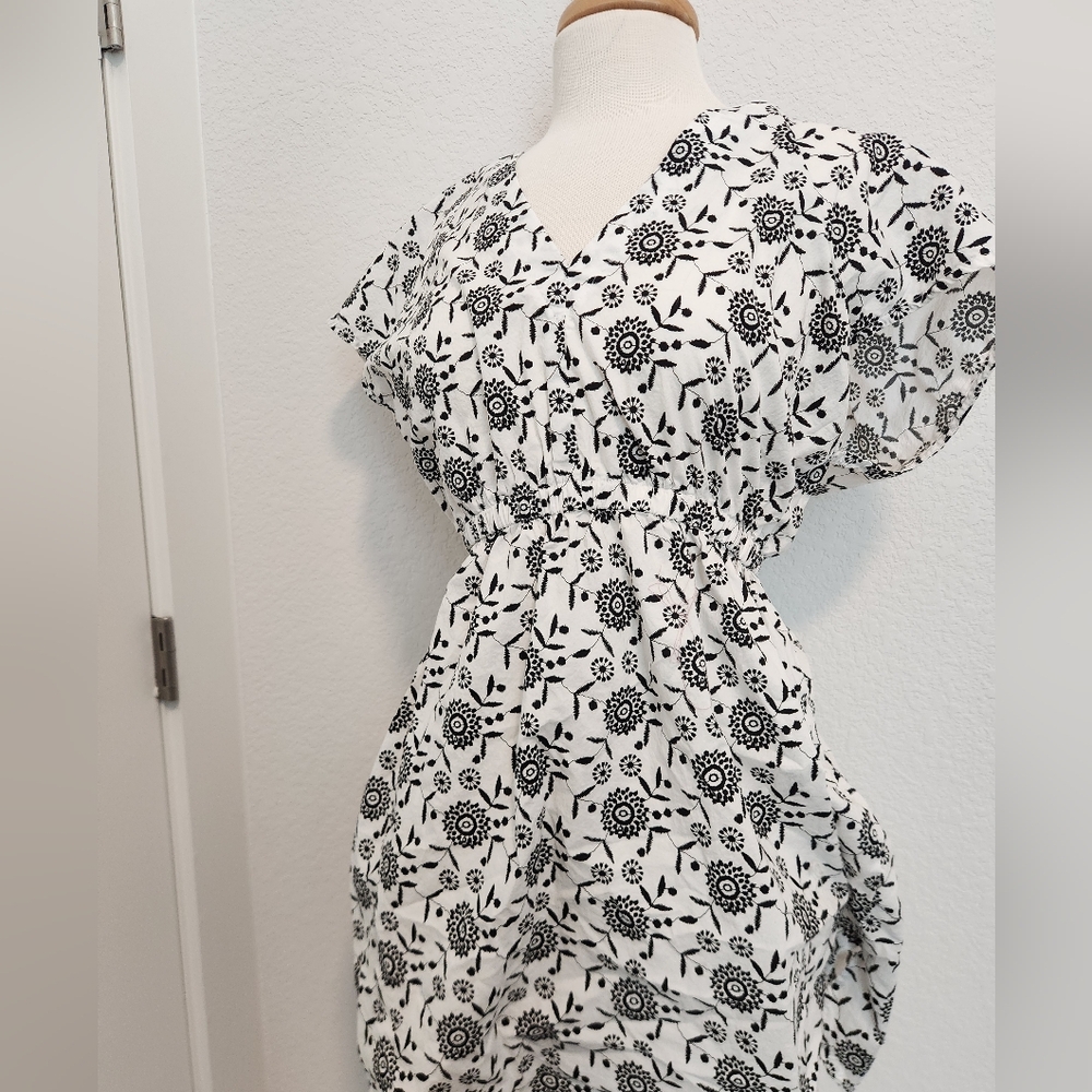 Elegant Black and White Floral Dress